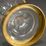 Klassische Kristall Vase im Steinelschliff mit feuervergoldeten Montierungen und Lorbeerkranz Handhaben im Louis XVI Stil, Frankreich um 1900, H. 32,5cm - фото 5