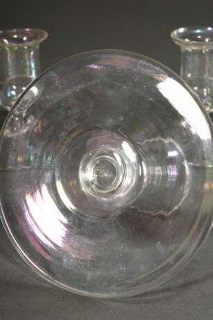 4 Schlichte Glas Leuchter mit irisierendem Überzug, wohl Jean Beck (1862-1938), München um 1920, H. 7,7cm, Ø Fuß 11,3cm, min. best. - Foto 3