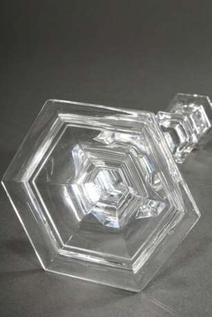 Oktogonaler Baccarat Kristall Leuchter mit facettiertem Balusterschaft, Boden sign., H. 22cm, min. Kratzer am Boden - photo 3