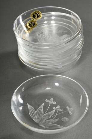 11 Rotter Schälchen, farbloses Glas mit eingeschliffenen "Blüten und Blumen", alle mit Original Label, Ø 10cm - фото 2
