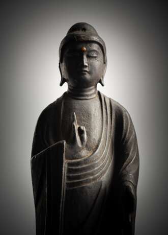 Frühe Figur des Amida Buddha aus Holz - photo 3