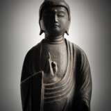 Frühe Figur des Amida Buddha aus Holz - photo 3