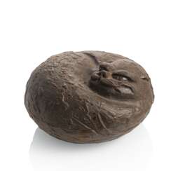 Deckeldose in Form einer Katze aus Steinzeug