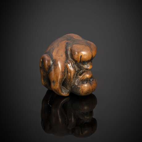 Netsuke von zwei sich balgenden Hündchen aus Holz von Masakatsu - фото 1