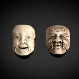 Zwei Masken-Netsuke, eine aus Elfenbein - фото 1