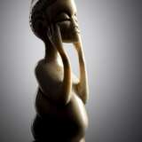 Seltene und feine Skulptur einer knieenden Figur aus Flusspferd-Elfenbein - photo 4