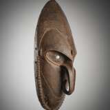 Maske aus Holz - photo 1