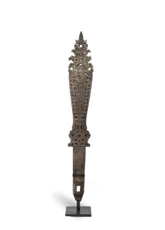 Grabstele ''klirieng'' aus Eisenholz der Dayak oder Dusun bzw. Kadazan - Dusun - photo 1