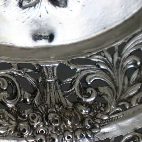 Korbschale im Barockstil - 800er Silber, ovale Form, durchbr… - Foto 7