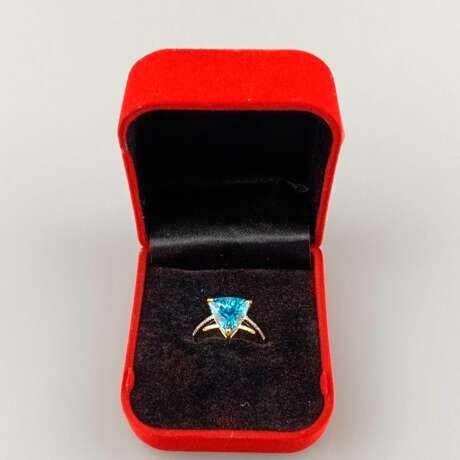 14K-Topasring mit Diamanten - Gelbgold 585/000, Besatz mit T… - photo 6