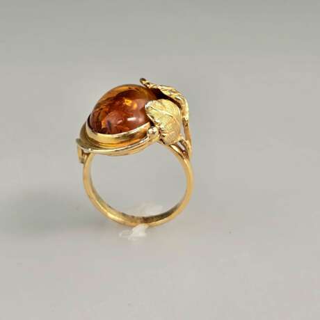 Bernsteinring - Silber 925/000, vergoldet, außen gestempelt,… - Foto 1