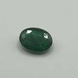 Loser Smaragd - 0,94 ct, Herkunft: Sambia, grün, Ovalschliff… - Foto 1