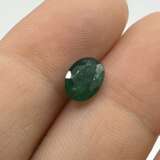 Loser Smaragd - 0,94 ct, Herkunft: Sambia, grün, Ovalschliff… - фото 4