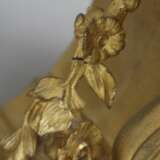 Prunkvolle Pendule - Paris, Frankreich, um 1800, vergoldetes… - Foto 3