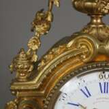 Prunkvolle Pendule - Paris, Frankreich, um 1800, vergoldetes… - Foto 13