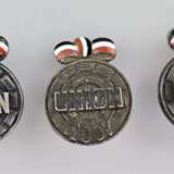 Drei Abzeichen "Union 1867" - 800er Silber, Emaildekor, Abze… - фото 3