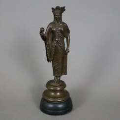 Figurine einer antiken Priesterin - Bronze, braun patiniert,…