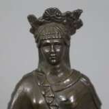 Figurine einer antiken Priesterin - Bronze, braun patiniert,… - photo 3