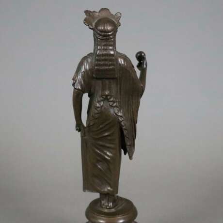 Figurine einer antiken Priesterin - Bronze, braun patiniert,… - Foto 8