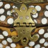 Rustikale Deckelschatulle mit Perlmutt - Indien bzw. Hinduku… - Foto 3