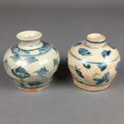 Zwei kleine Schultertöpfchen - China, Ming-/Qing-Dynastie, g…
