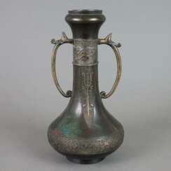 Hu-förmige Vase im archaischen Stil - China, helle Bronzeleg…