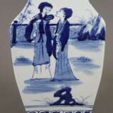 Dreieck-Vase - China, allseits dekoriert in Unterglasurblau,… - Foto 6