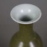 Kleine Flaschenvase - China 20.Jh., Porzellan mit "Teadust"-… - photo 2