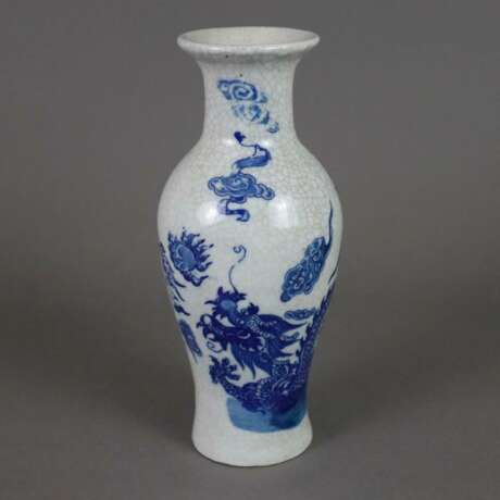 Balustervase - China, krakelierte Glasur des guan-yao-Typus,… - Foto 1