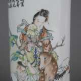 Hutstand - China, Porzellan mit polychromer Emailmalerei in… - photo 2