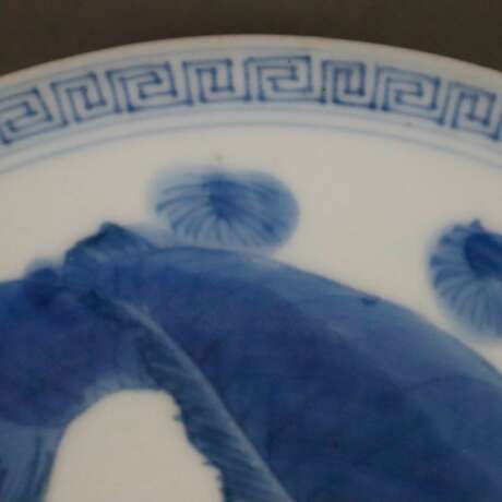 Teller mit Karpfendekor - China, späte Qing-Dynastie, Porzel… - фото 6