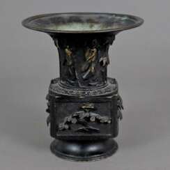 Vase - Japan / China, Bronzelegierung, dunkel patiniert, gef…