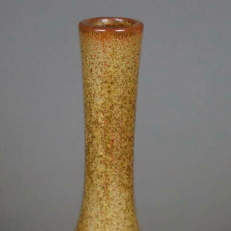 Flaschenvase - Japan, Keramik mit floraler Bemalung in Aufgl… - Foto 3