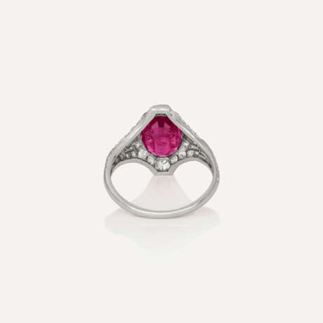 NO RESERVE | ART DECO RUBY AND DIAMOND RING - фото 4