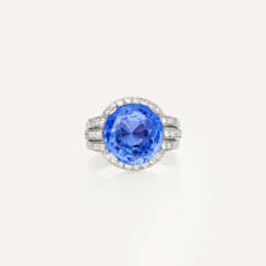 EARLY 20TH CENTURY SAPPHIRE AND DIAMOND RING