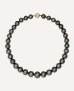 David Morris. NO RESERVE | DAVID MORRIS COLOURED CULTURED PEARL AND DIAMOND NECKLACE