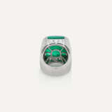 EMERALD AND DIAMOND RING - photo 4