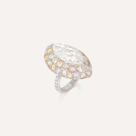 DIAMOND AND COLOURED DIAMOND RING - Foto 4