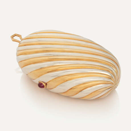 BULGARI RUBY AND GOLD 'MELONE' EVENING BAG - photo 1