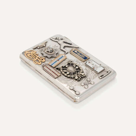 EARLY 20TH CENTURY RUSSIAN ENAMEL AND SILVER CIGARETTE CASE - Foto 1
