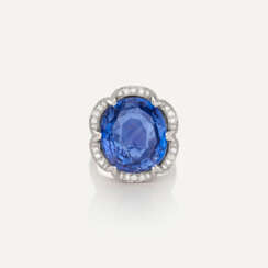 SAPPHIRE AND DIAMOND RING