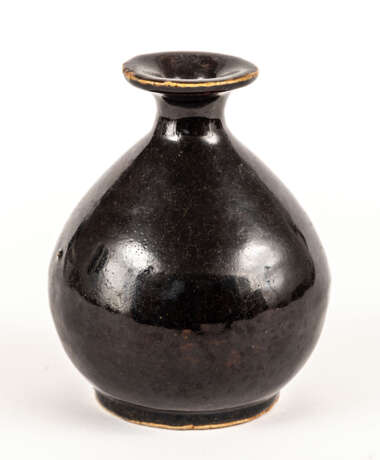 ASIAN (?) DARK BROWN GLAZED CERAMIC VASE - photo 1