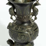 CHINESE BRONZE VASE WITH MYTHICAL CREATURES - photo 1