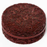 A CHINESE WOOD CARVED CINNABAR LACQUER BOX WITH 9 DRAGONS AND CH'IEN LUNG MARK - photo 2