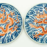 2 CHINESE PORCELAIN PLATES SHOWING A DRAGON - photo 1