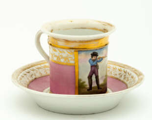 RUSSIAN PORCELAIN CUP & SAUCER SHOWING A HUNTER
