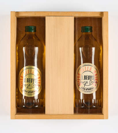 Joseph Beuys. Mixed Lot of 2 Oil Bottles - photo 4