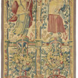 A PAIR OF FLEMISH ALLEGORICAL TAPESTRY FRAGMENT PANELS - Foto 9