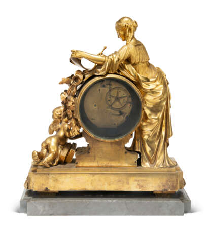 A LOUIS XVI ORMOLU MANTEL CLOCK - фото 3