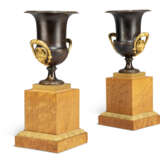 A PAIR OF RUSSIAN EMPIRE ORMOLU-MOUNTED PATINATED-BRONZE VASES - фото 1